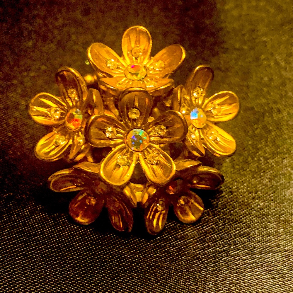 Bebe flower stretch ring 🌼